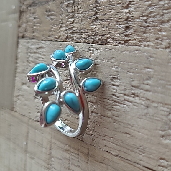 Fairooz leaves beads ring - Picture 3 of 4